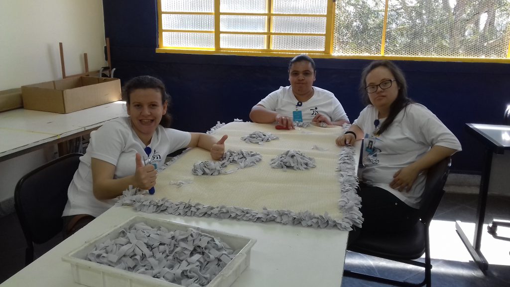 Projeto Fênix do Caminhando para Jovens com Deficiência Projeto Fênix do Caminhando para Jovens com Deficiência