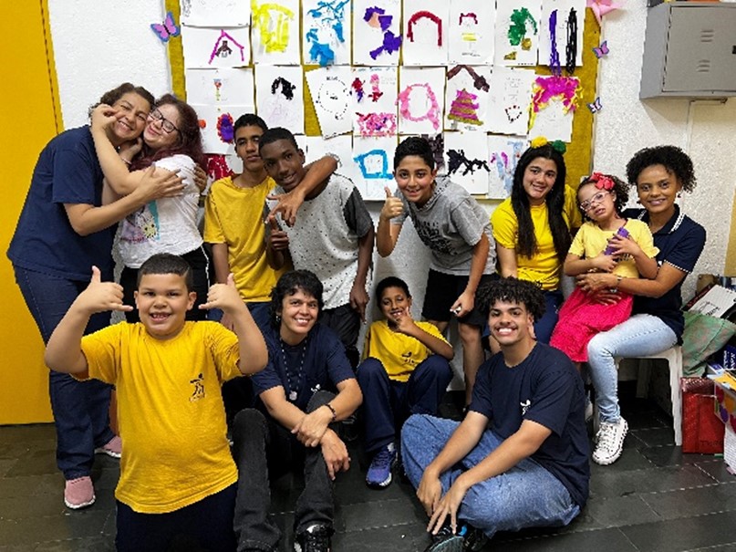 Projeto Beija-Flor do Caminhando para Crianças com Deficiência Projeto Beija-Flor do Caminhando para Crianças com Deficiência