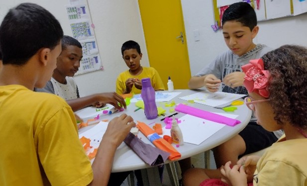 Projeto Beija-Flor do Caminhando para Crianças com Deficiência Projeto Beija-Flor do Caminhando para Crianças com Deficiência